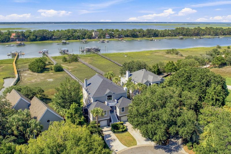 8 Ensign Ct, Isle Of Palms, SC 29451