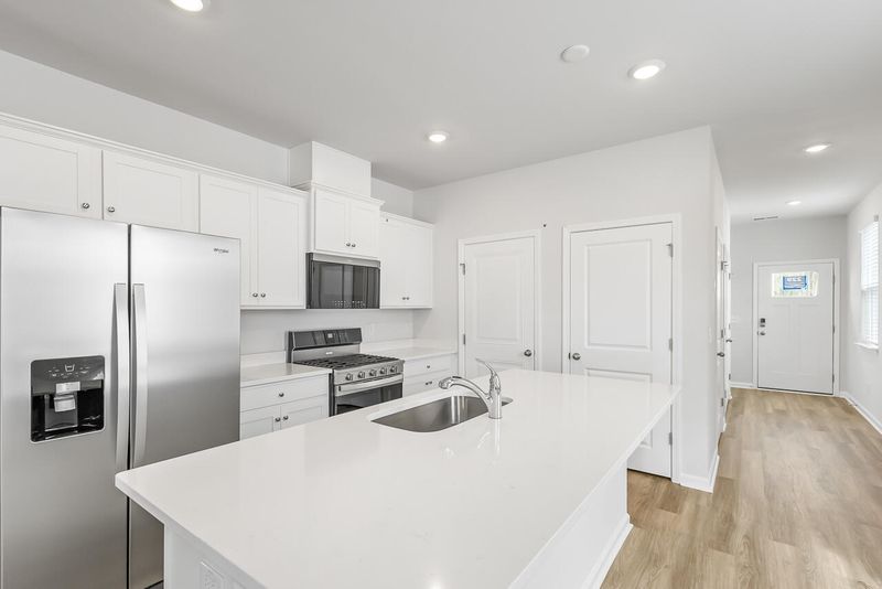3235 Dalmore Dr, Ravenel, SC 29470