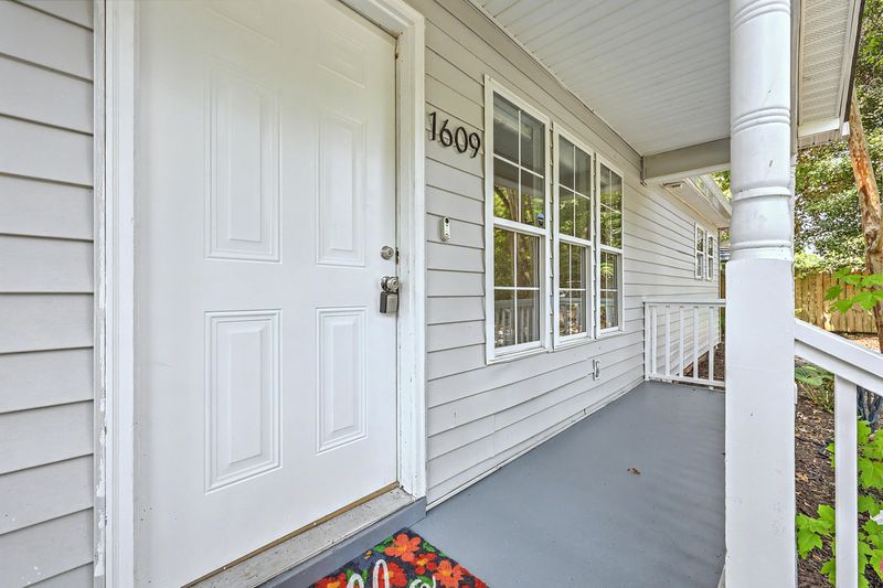 1609 Pineview Rd, Charleston, SC 29407