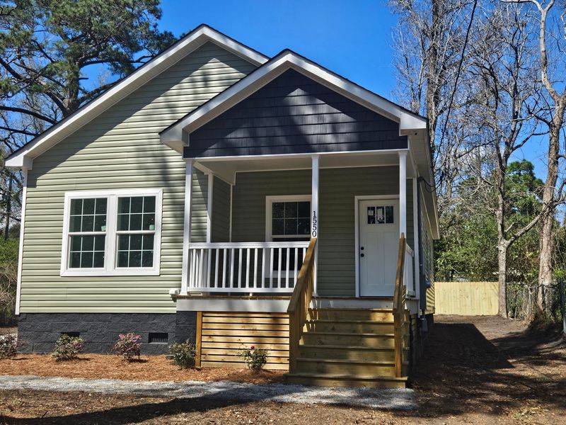 1550 Larry St, North Charleston, SC 29406