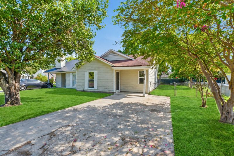 5230 Scarsdale Ave #B, North Charleston, SC 29418