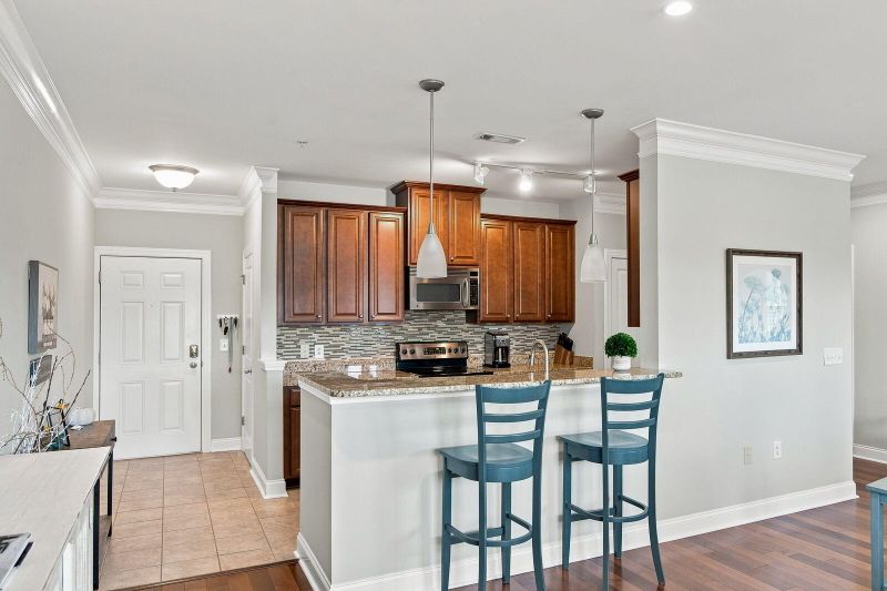 2100 Belle Isle Ave #301, Mount Pleasant, SC 29464
