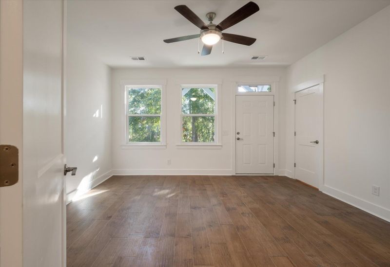 461 Katies Scenic Ct, Charleston, SC 29492