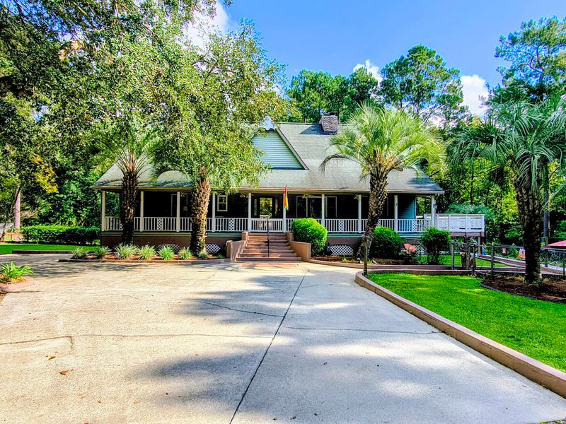 219 Ridge Lake Dr, Summerville, SC 29483