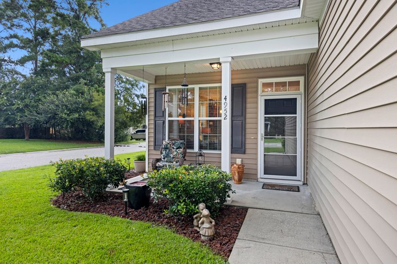 4952 Serene Ln, Hollywood, SC 29449