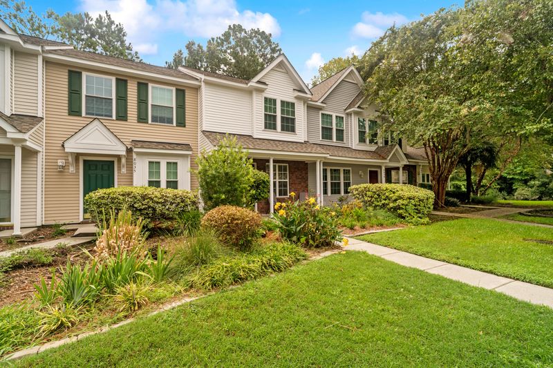 8037 Shadow Oak Dr, North Charleston, SC 29406