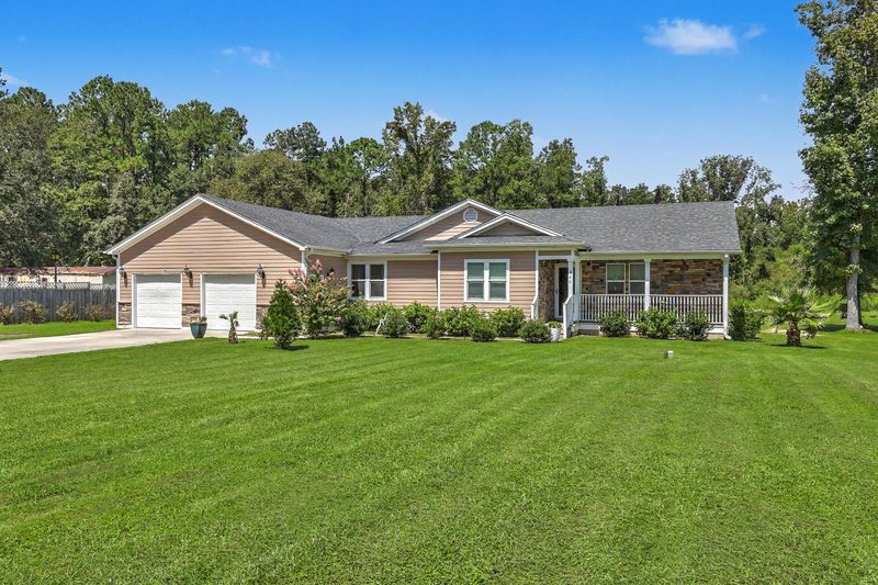 320 Harry Ln, Moncks Corner, SC 29461