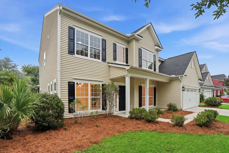 8446 Middle River Way, North Charleston, SC 29420