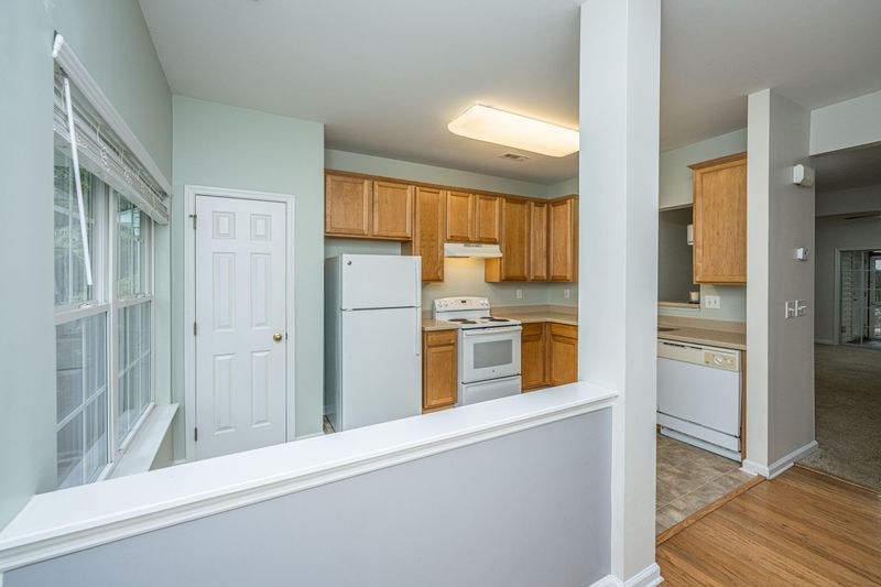 202 Twin Tree Dr, Summerville, SC 29485