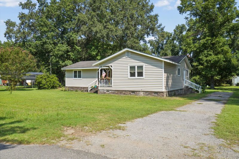 109 Annie Williams St, Moncks Corner, SC 29461
