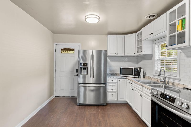 1416 Russellville Rd, Saint Stephen, SC 29479