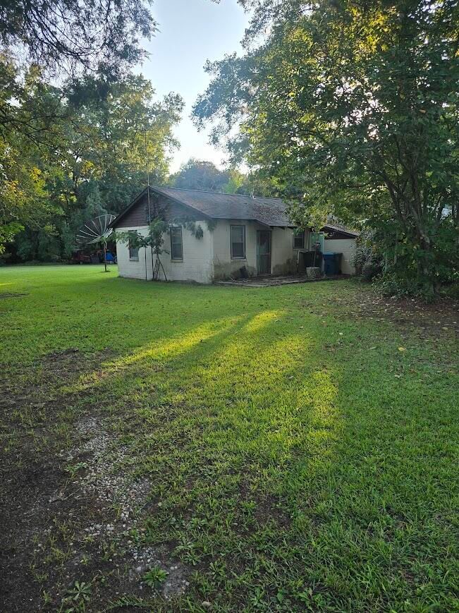 608 E Richardson Ave, Summerville, SC 29485