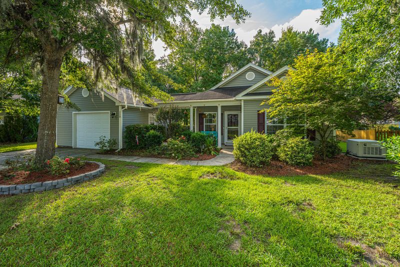 110 Pacolet St, Summerville, SC 29485
