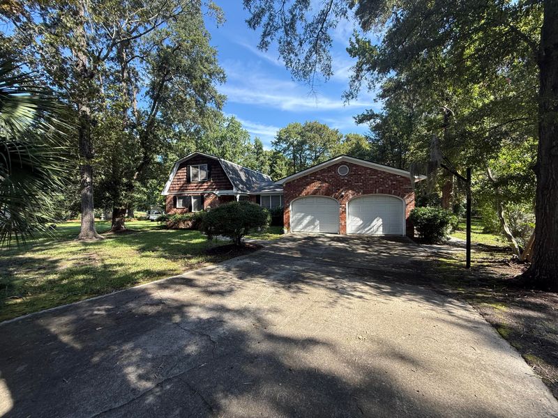 46 Monte Sano Dr, Hanahan, SC 29410