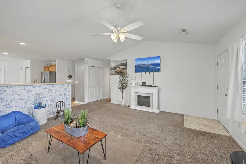 122 Taylor Cir, Goose Creek, SC 29445