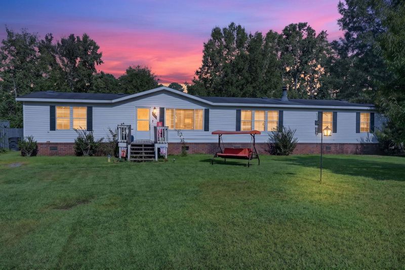 242 Cady Dr, Summerville, SC 29483