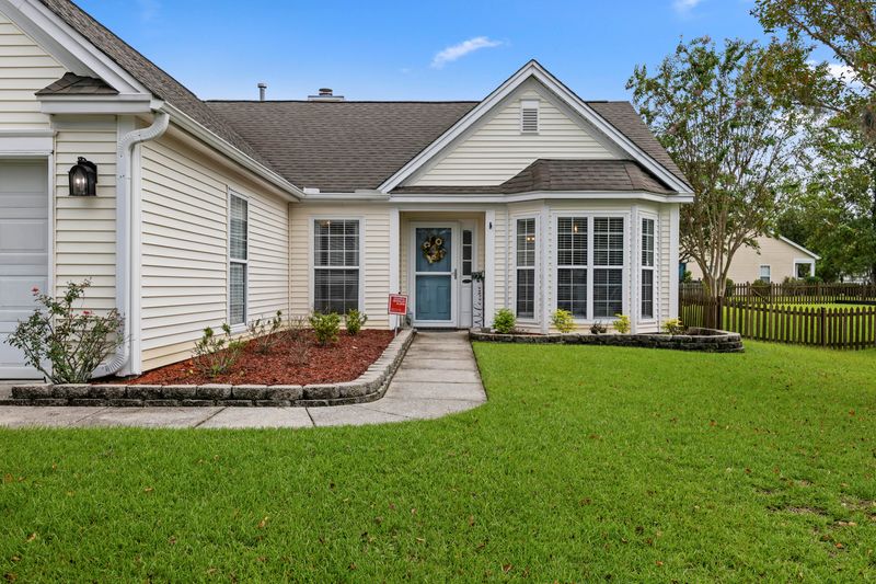 531 Ivy Cir, Charleston, SC 29414