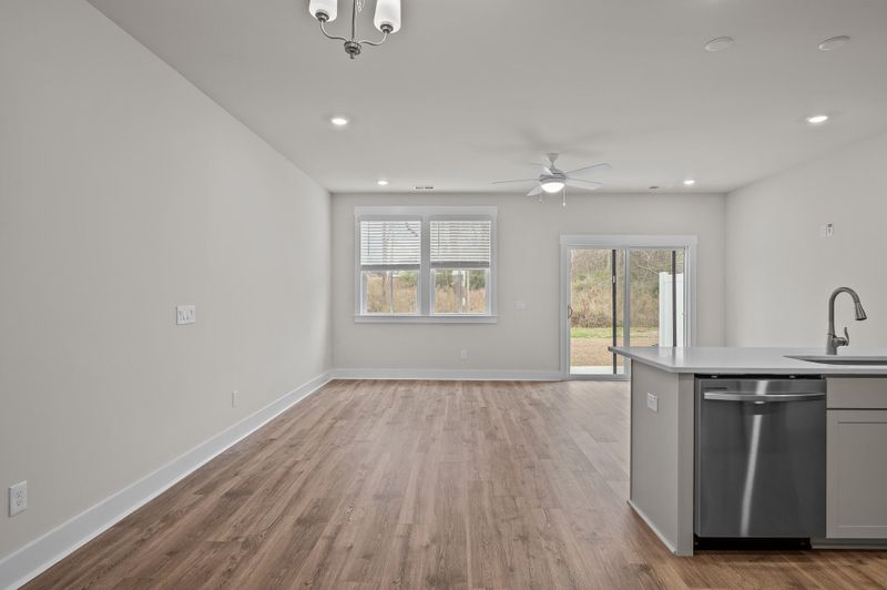 5099 Buggs Ln, Lincolnville, SC 29485