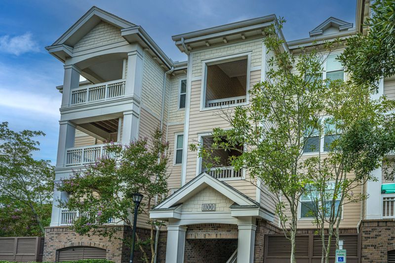 2244 Ashley Crossing Dr #1133, Charleston, SC 29414