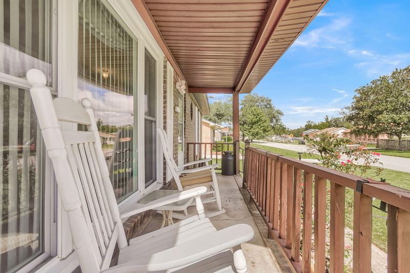 375 Oxford Rd, Ladson, SC 29456