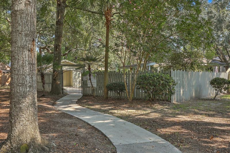 1203 Village Creek Ln #4, Mount Pleasant, SC 29464
