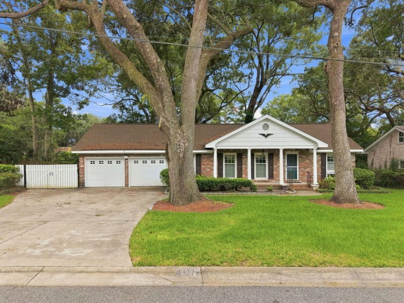 4327 Evanston Blvd, North Charleston, SC 29418