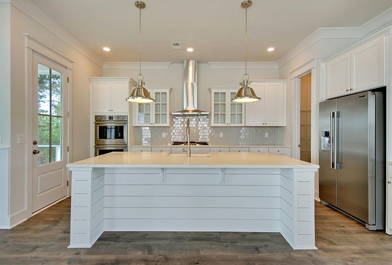 1061 Lettered Olive Ln, Summerville, SC 29485