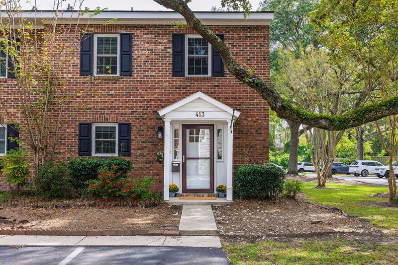 413 Carriage Ln, Mount Pleasant, SC 29464