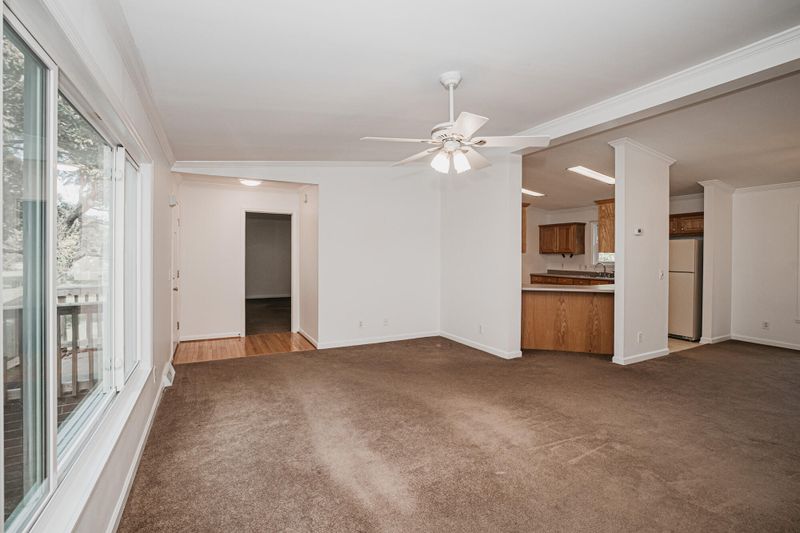 5823 Drayton St, Ravenel, SC 29470