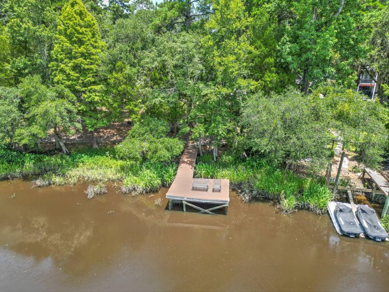 208 Shaftesbury Ln, Summerville, SC 29485