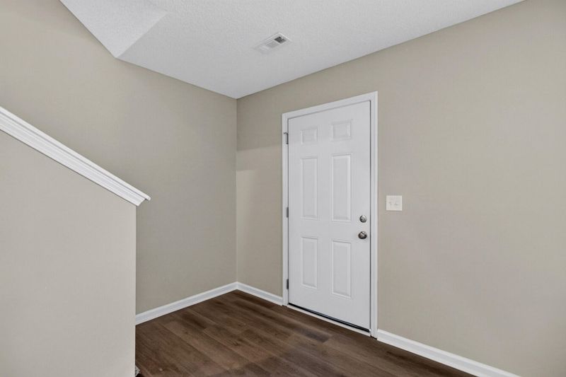 149 Trickle Dr, Summerville, SC 29483