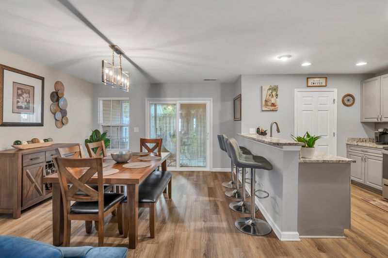 2441 Scholar Ln, North Charleston, SC 29406