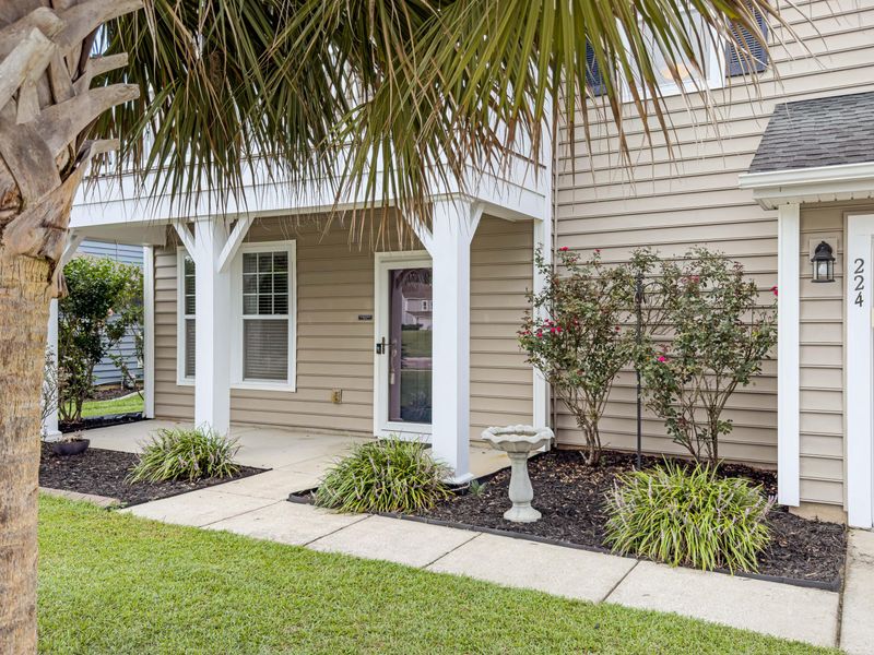 224 Devonshire Dr, Moncks Corner, SC 29461