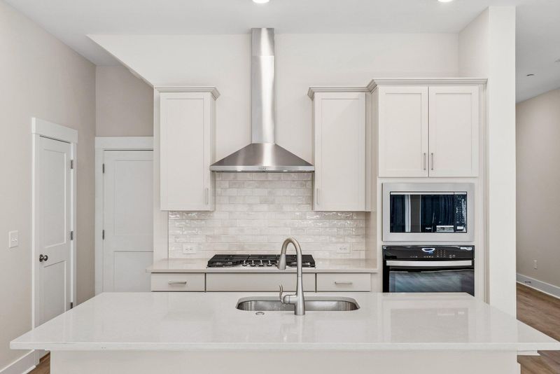 262 Newtown Creek Dr, Charleston, SC 29412