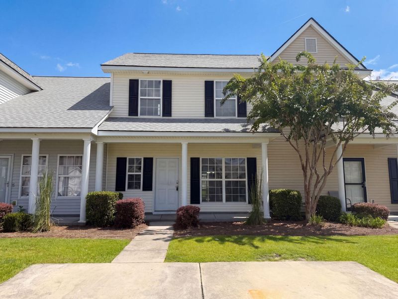 210 Congaree River Dr, Summerville, SC 29485