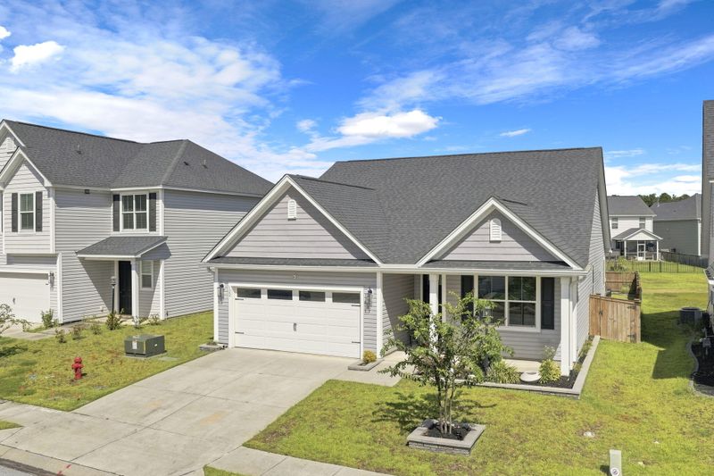 122 Long Trail Way, Moncks Corner, SC 29461