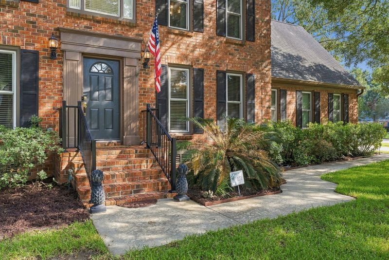 101 Canter Ct, Goose Creek, SC 29445