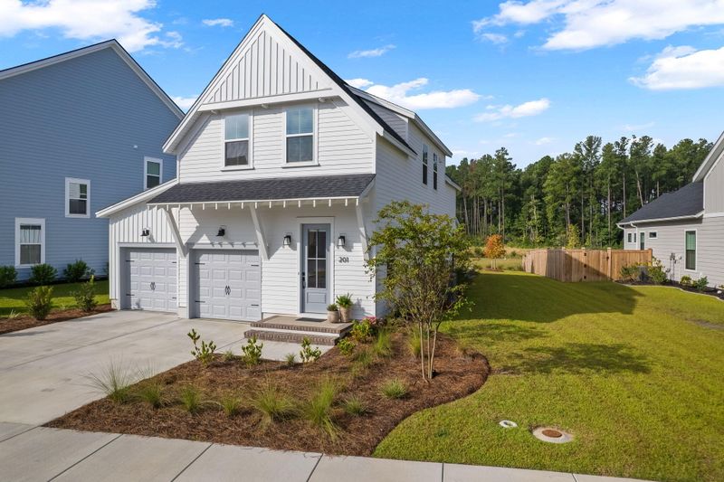 201 Clearpath Dr, Summerville, SC 29486