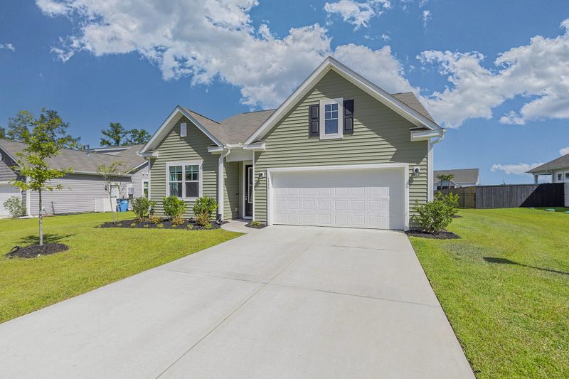 1173 Wading Point Blvd, Huger, SC 29450