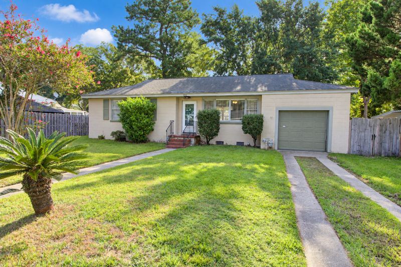 338 Stinson Dr, Charleston, SC 29407