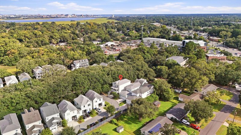 1025 Avenue Of Oaks, Charleston, SC 29407