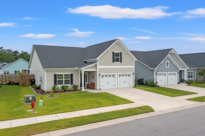 209 Fiddleback Dr, Summerville, SC 29486