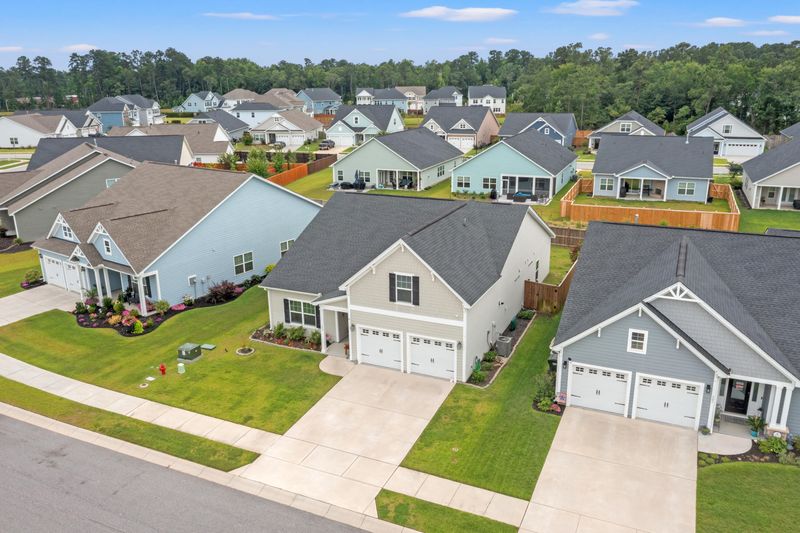 209 Fiddleback Dr, Summerville, SC 29486