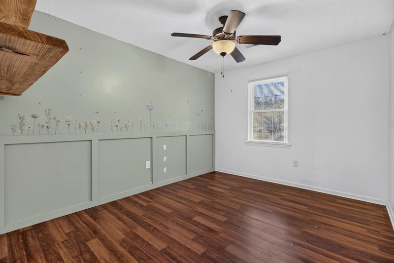 7730 Ovaldale Dr, North Charleston, SC 29418