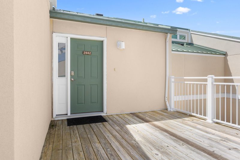 2942 Atrium Villa Dr, Johns Island, SC 29455