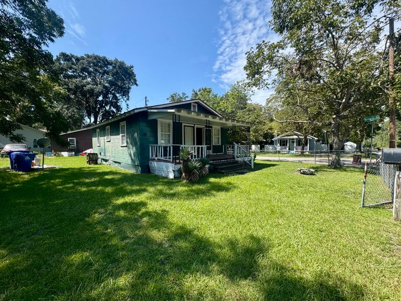 5067 Railroad Ave, North Charleston, SC 29406
