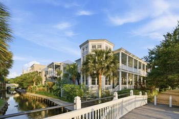 27 Krier Ln, Mount Pleasant, SC 29464