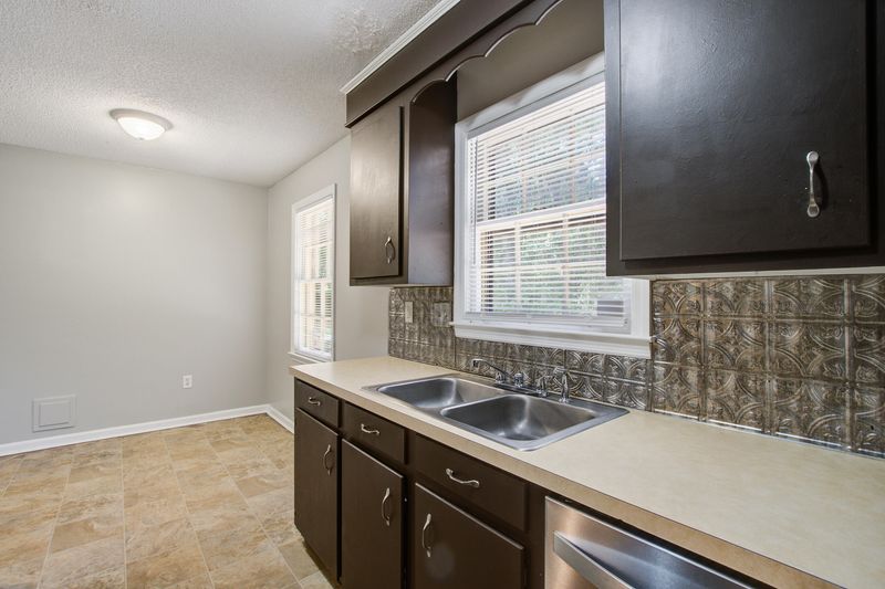 106 Kirk Ct, Summerville, SC 29486