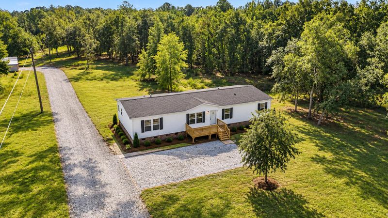1818 Poplar Hill Dr, Cross, SC 29436