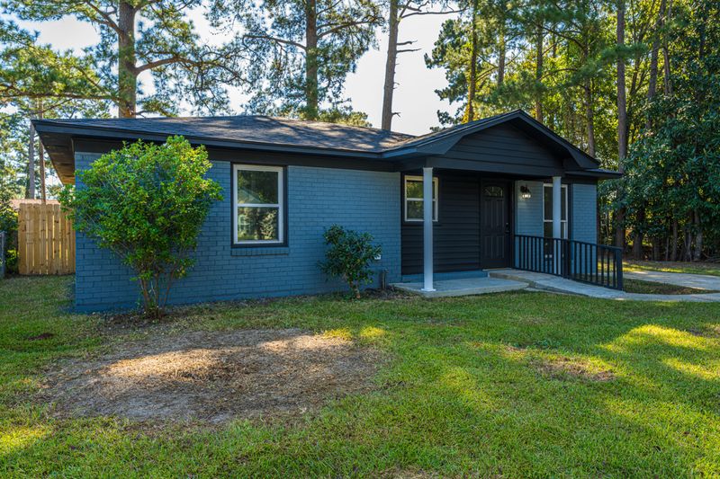 504 Mary Scott Dr, Goose Creek, SC 29445